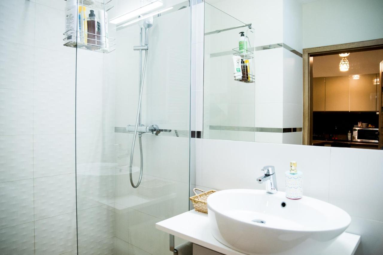 Apartamenty Via Marina Wrocław Exteriör bild