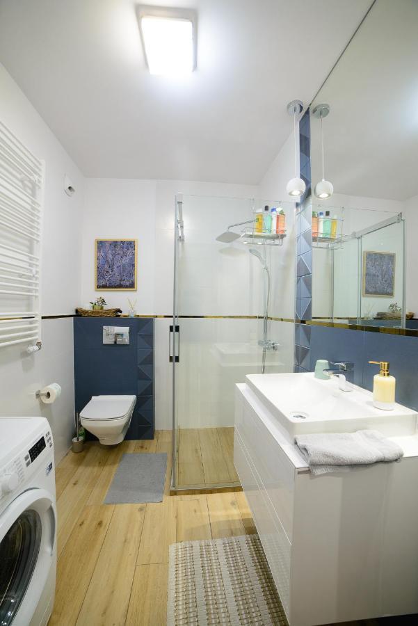Apartamenty Via Marina Wrocław Exteriör bild