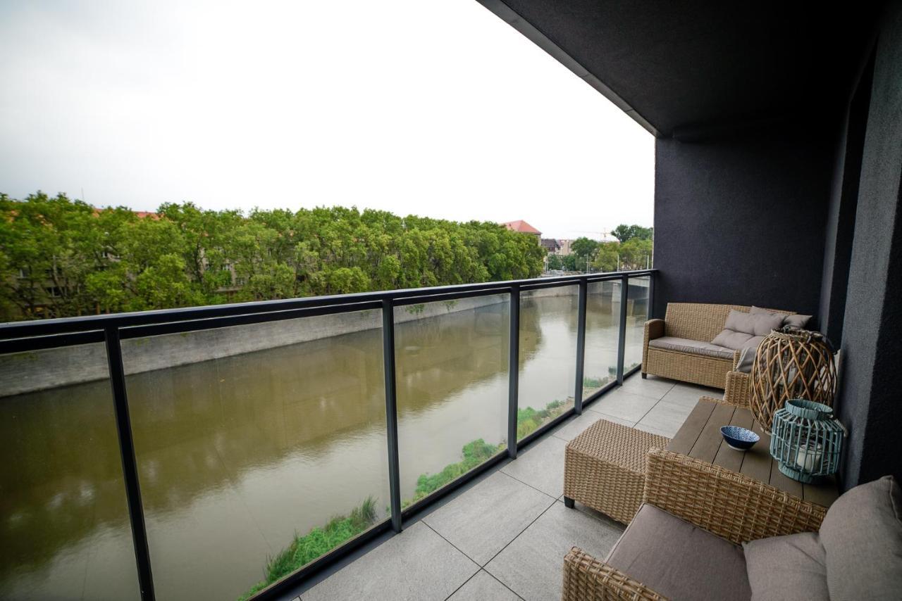 Apartamenty Via Marina Wrocław Exteriör bild