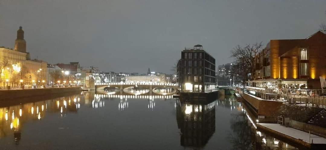 Apartamenty Via Marina Wrocław Exteriör bild