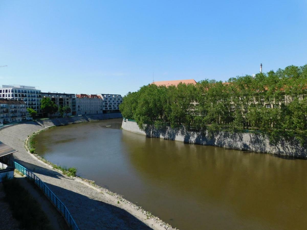 Apartamenty Via Marina Wrocław Exteriör bild